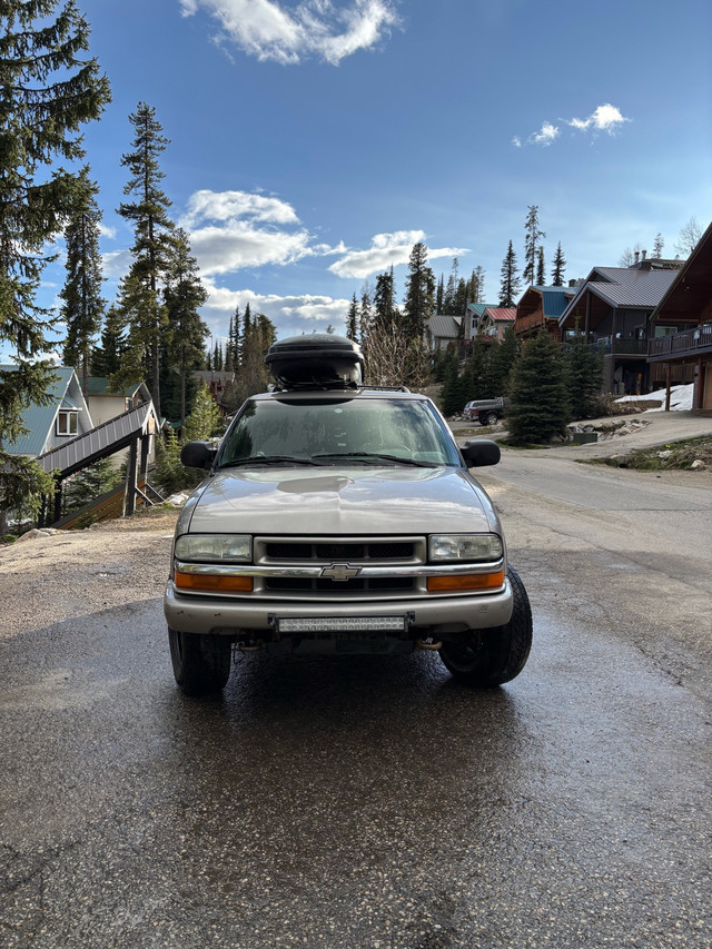 2005 Chevy Blazer in Cars & Trucks in Penticton - Image 3