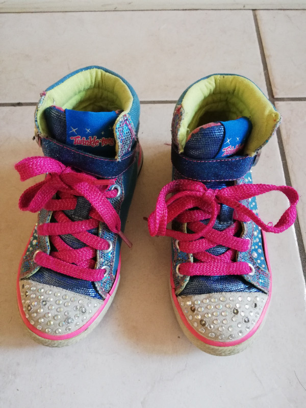 ***Like New***Skechers Toddler Light up Kids Shoes Size 11 in Clothing - 5T in Mississauga / Peel Region