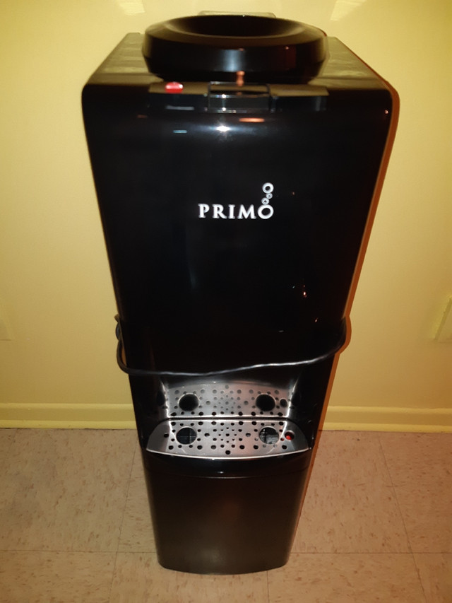 Distributeur d eau Primo froid/chaud NEUF $100 dans Réfrigérateurs  à Ville de Montréal