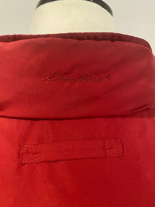 Eddie Bauer Puffer Jacket size L in Men's in Mississauga / Peel Region - Image 8