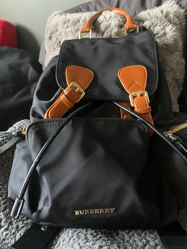 Back pack - Burberry in Women's - Bags & Wallets in Edmonton