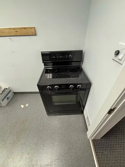 Bosch electric range, View more