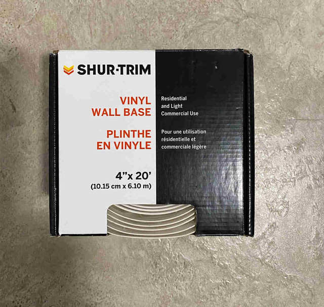 White Vinyl Wall Base in Floors & Walls in Thunder Bay