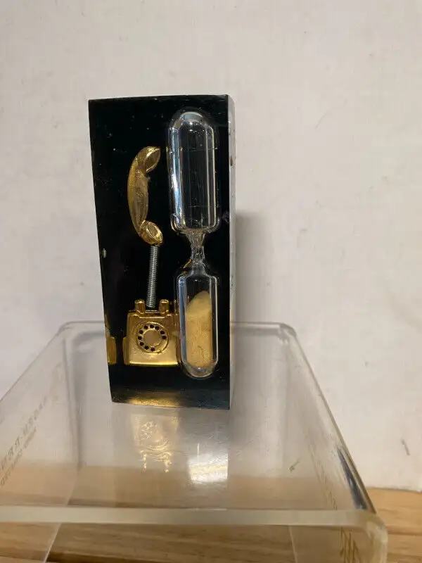 Vintage AT&T Phone Timer Hourglass in Arts & Collectibles in Vancouver - Image 4