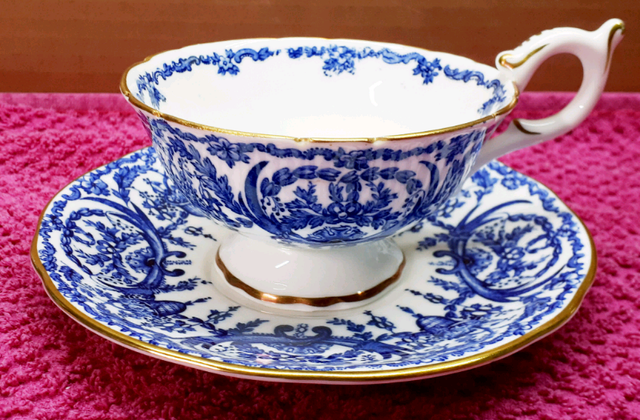 Vintage CoalPort Cup and Saucer in White and Blue in Arts & Collectibles in Leamington - Image 2