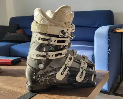 Bottes de ski (grandeur 6.5), View more