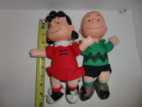 Poupées de collection Charlie Brown et Lucy