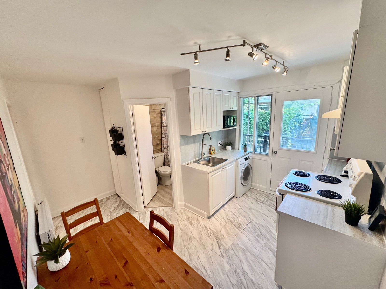 5635 Av. De Lorimier — photo 2