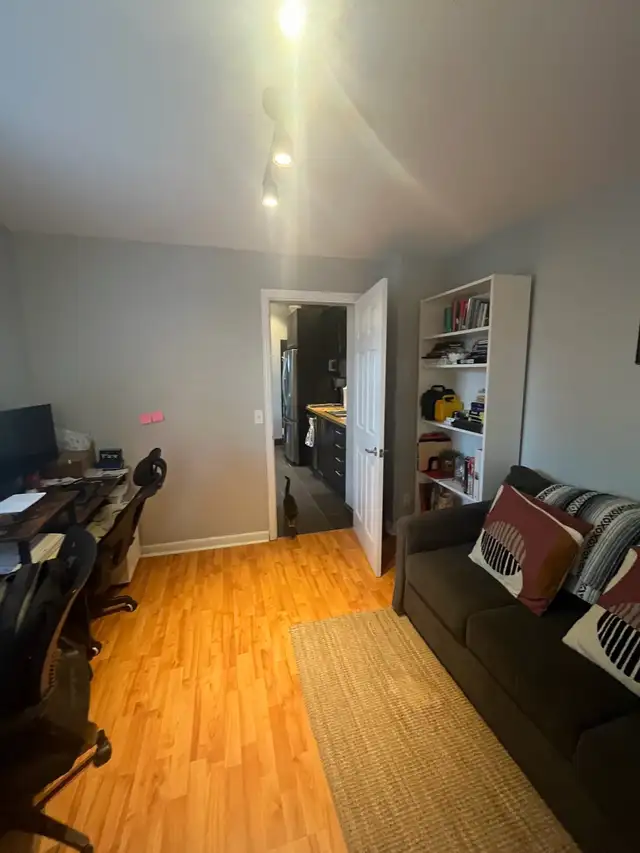 2 Bed 1 Bath House Sublet in Short Term Rentals in Ottawa - Image 8
