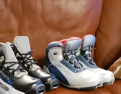 ATOMIC &amp; ROSSIGNOL Cross Country Ski Boots Eur 38/39, View more