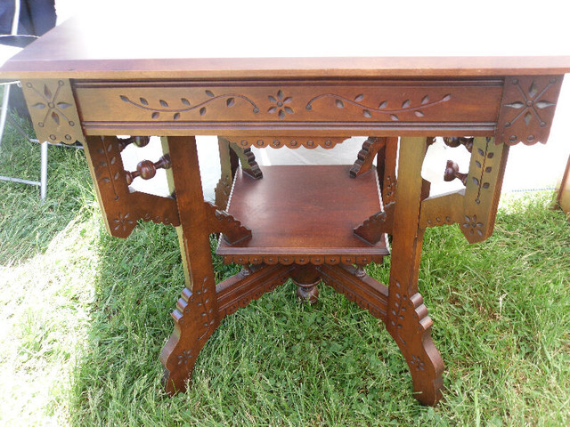 antique square table spoon carving REDUCED in Other Tables in Hamilton - Image 4