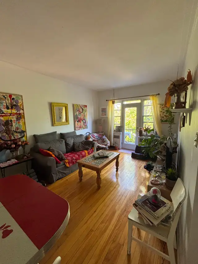 Lease transfer in Outremont/CDN — spacious 4 1/2 (2 bedroom)