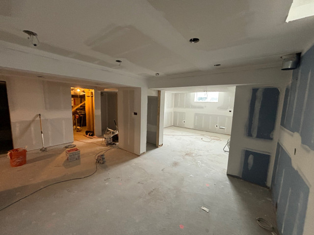 Drywall install and finishing. in Drywall & Stucco Removal in Oshawa / Durham Region - Image 3