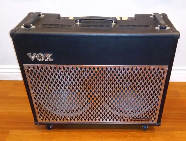 The Vox Valvetronix VT100 in Amps & Pedals in St. Catharines - Image 2