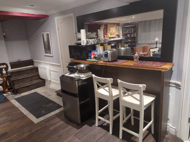 Open concept apartment near Snowdon metro Locations temporaires