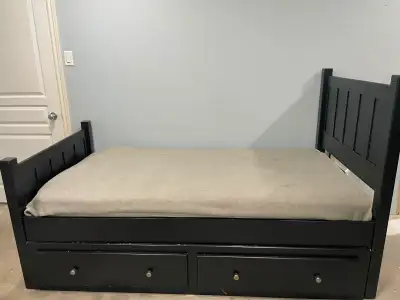 College Woodwork black wood twin bedframe. Yukon series. It is well used and needs a few paint touch...