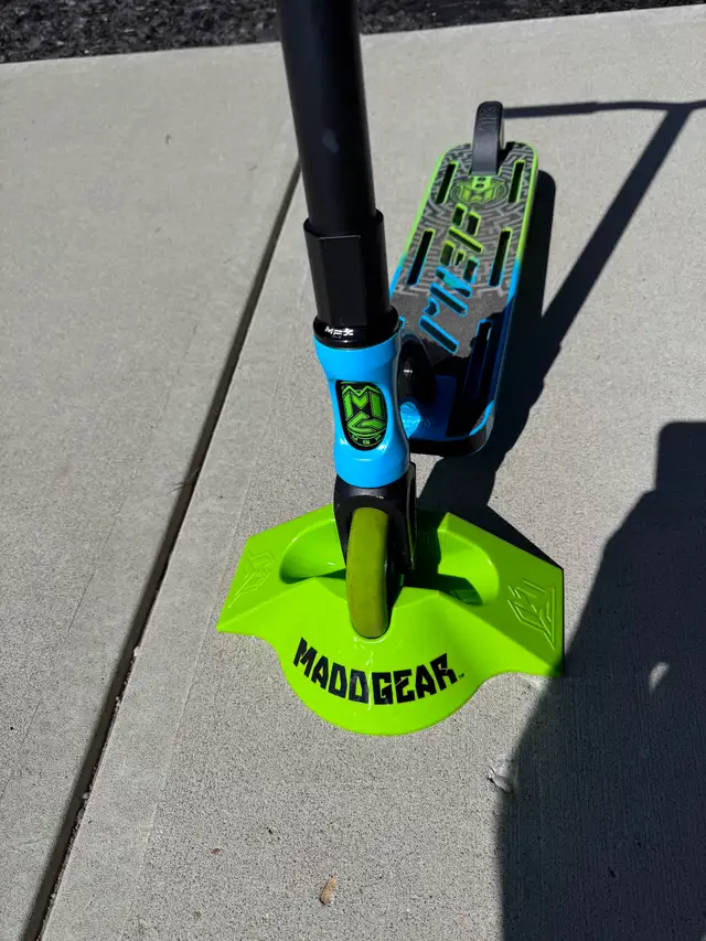 Madd Gear Pro Scooter552036924287232001