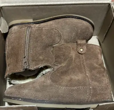 Zara Baby fall ankle boots, size 4 1/2, View more