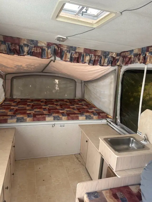 tent trailer  in Travel Trailers & Campers in Pembroke - Image 7