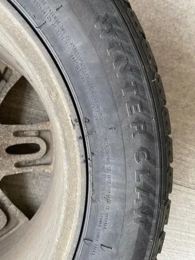 3 Extreme Grip Winter Claw tires on Rims 255/55R/18 Price 3 x Can $ 125 = 375 1 Toyo Versado Cuv All...