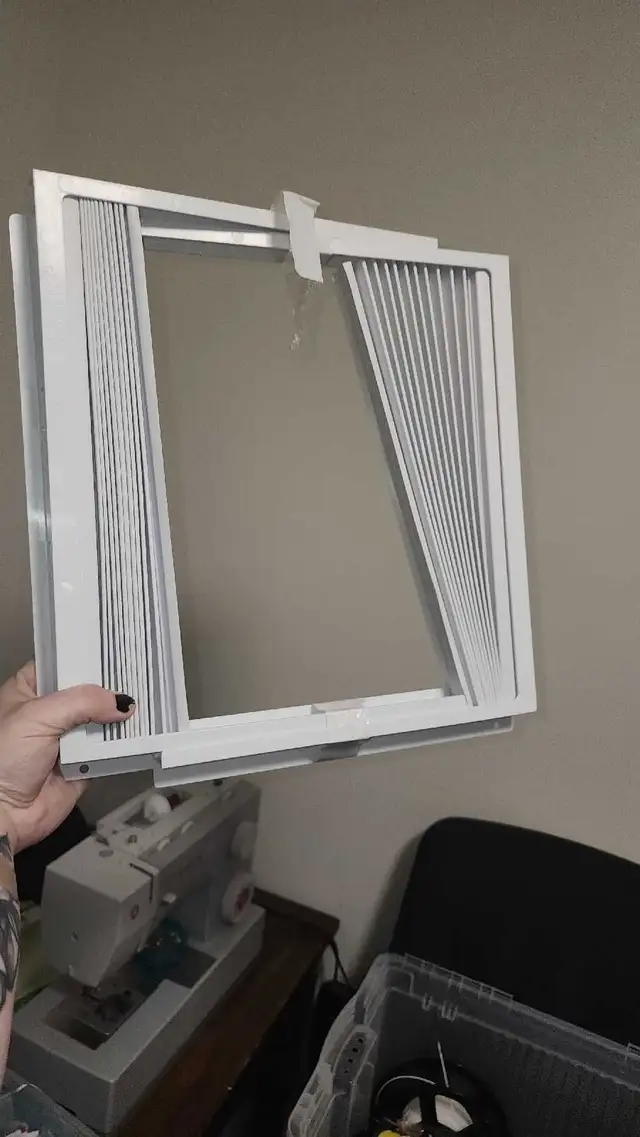 Noma 6000 BTU AC window AC in Other in London - Image 5