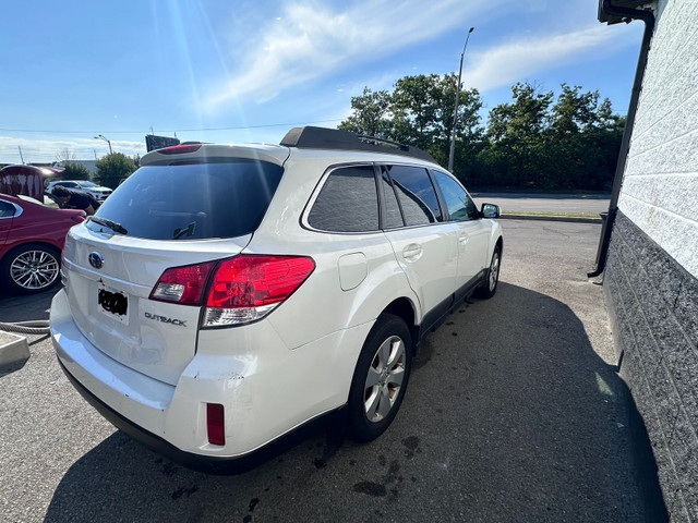 subaru outback 2011 in Cars & Trucks in Mississauga / Peel Region - Image 4