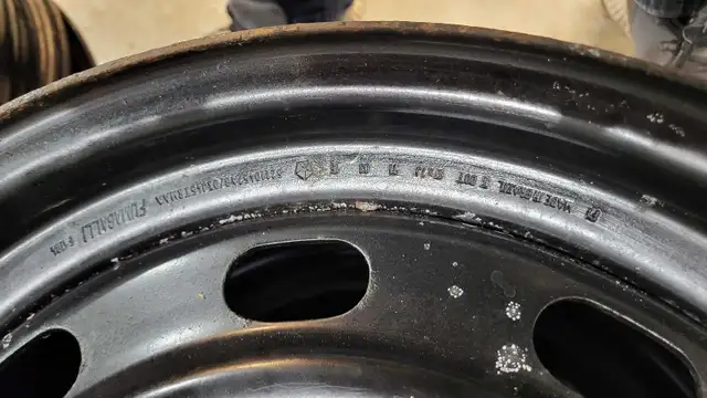 Ram 1500 17" rims in Tires & Rims in Bedford - Image 4