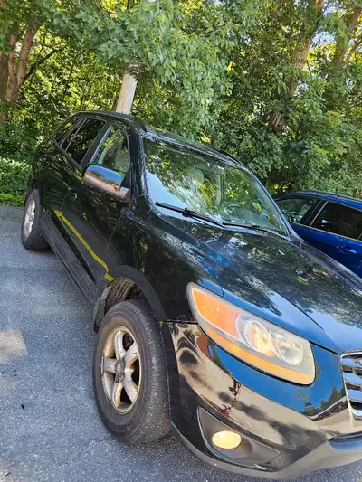 strong winter vehicle. Clean inside. Great for daily use or as a winter beater. Year: 2009 Drive: AW...