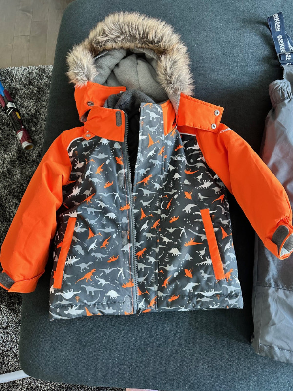 OshKosh Winter Snowsuit 2T in Clothing - 2T in Edmonton