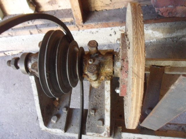 Wood lathe in Power Tools in Delta/Surrey/Langley - Image 4