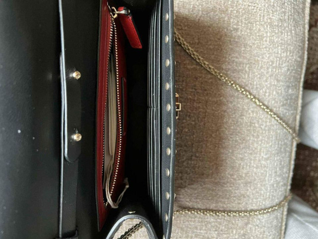 Authentic Valentino Garavani Rockstud Spike Crossbody Clutch Bag in Women's - Bags & Wallets in City of Toronto - Image 4