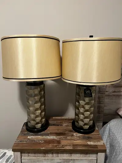 Table lamp, View more