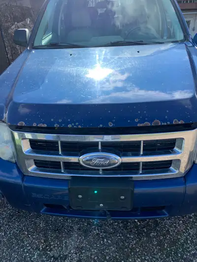 2008 FORD ESCAPE FOR PARTS/OR REPAIR ENGINE AND TRANSMISSION WORKING CONDITION 377000 KM ENGINE 2.3...