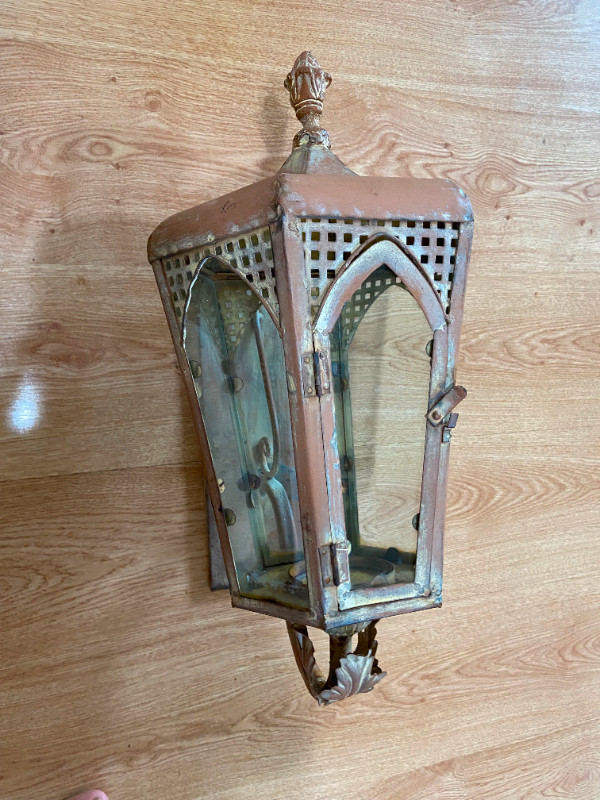 GUC Large Metal Wall Lantern Sconce Candle Holder in Outdoor Décor in Oshawa / Durham Region - Image 3