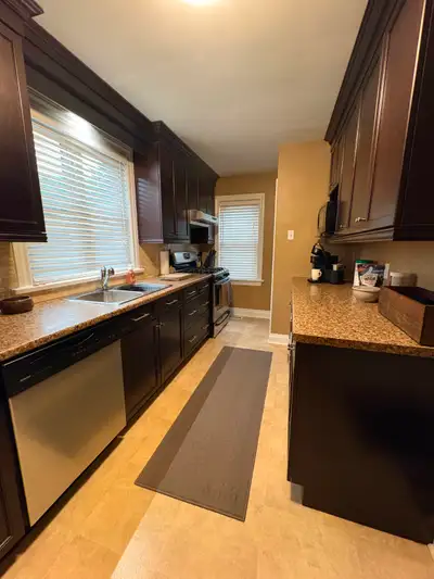 - Will not respond to "please contact me" - This rental is for ONE person only (no couples) - No add...