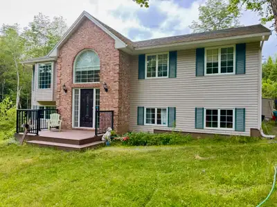 Available for Rent: 1754 Beaverbank Road Beaverbank, NS Monthly Rent: $2600.00 Move In: August 1st o...