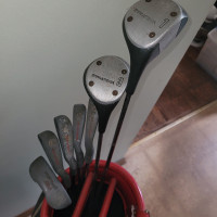 Various Golf clubs - right and left handed Spalding 