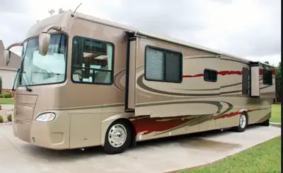 As seen in photos, newly renovated Brand new battery bank Bus/Engine transmission have original 60,0...