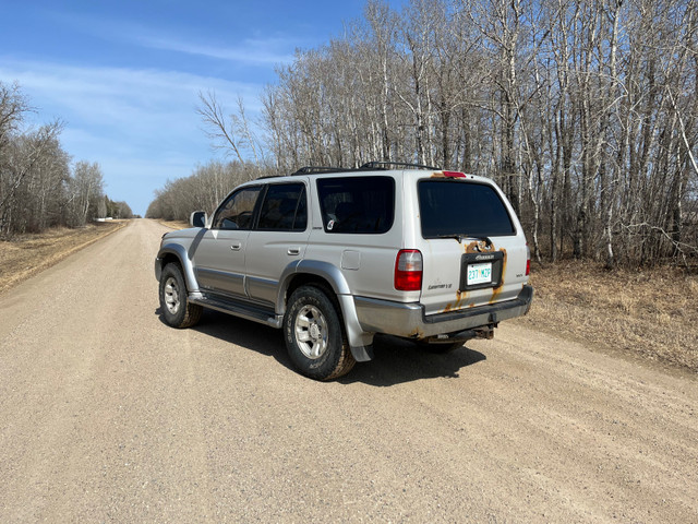 1997 Toyota 4Runner Limited in Cars & Trucks in Prince Albert - Image 4