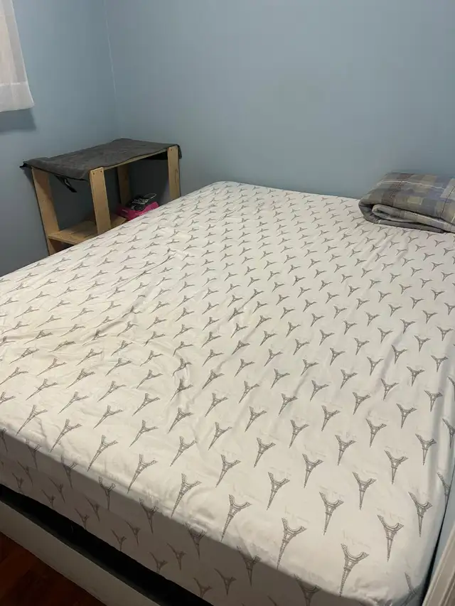 1 Bedroom in upper floor of the house for Rent