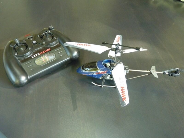 Remote Control LiteHawk II Helicopter in Toys & Games in Sarnia