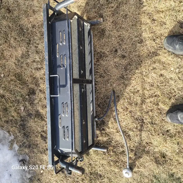 CampChef 3Burner Propane Stove, Great Shape $200 in BBQs & Outdoor Cooking in Calgary - Image 7