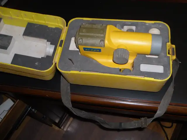 Trimble Spectra Precision Automatic Optical Laser AL224 in Other in Oakville / Halton Region - Image 3