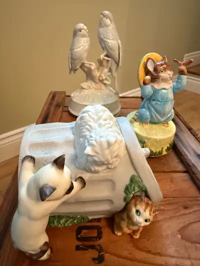 Musical Figurines Porcelain Beatrix Potter, Mann, Arnat. QTY 3, View more