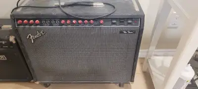 Selling my used Fender Red Knob 100W amp. All-tube that can switch from 25W/100W output making it pe...