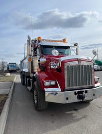 2021 Kenworth T800 tri axle dump truck 