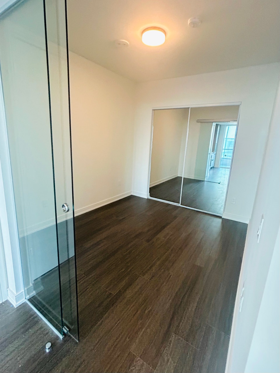 Beautiful 1b1b Condo for Rent at 425 Front Street East 4