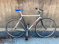 Beau vélo fixie single speed – 52 cm