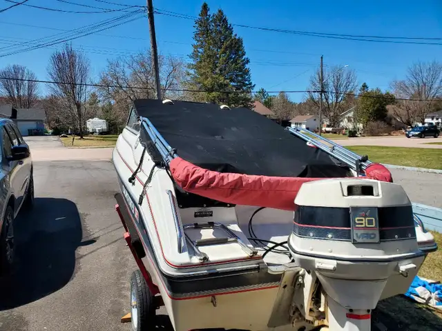 16 Foot Sunray Bowrider in Powerboats & Motorboats in Pembroke - Image 6