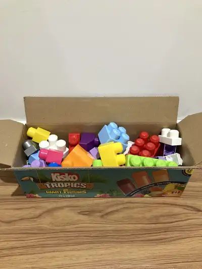 Lot of Megabloks building blocks, View more